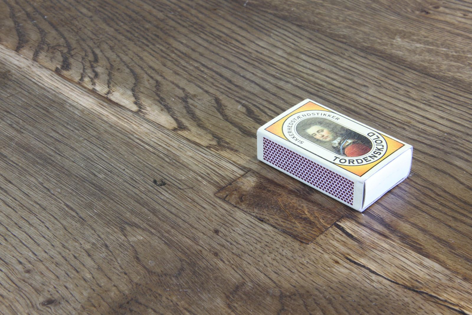 photo buy Large 17th Century Jacobean Style Baroque Farmhouse Refectory Table – Early 1900