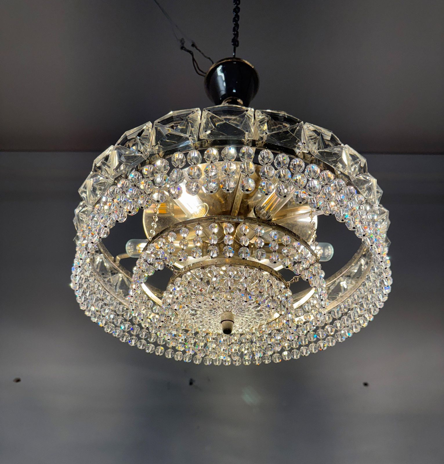 photo vinterior Nickel Plated Cut Crystal Chandelier