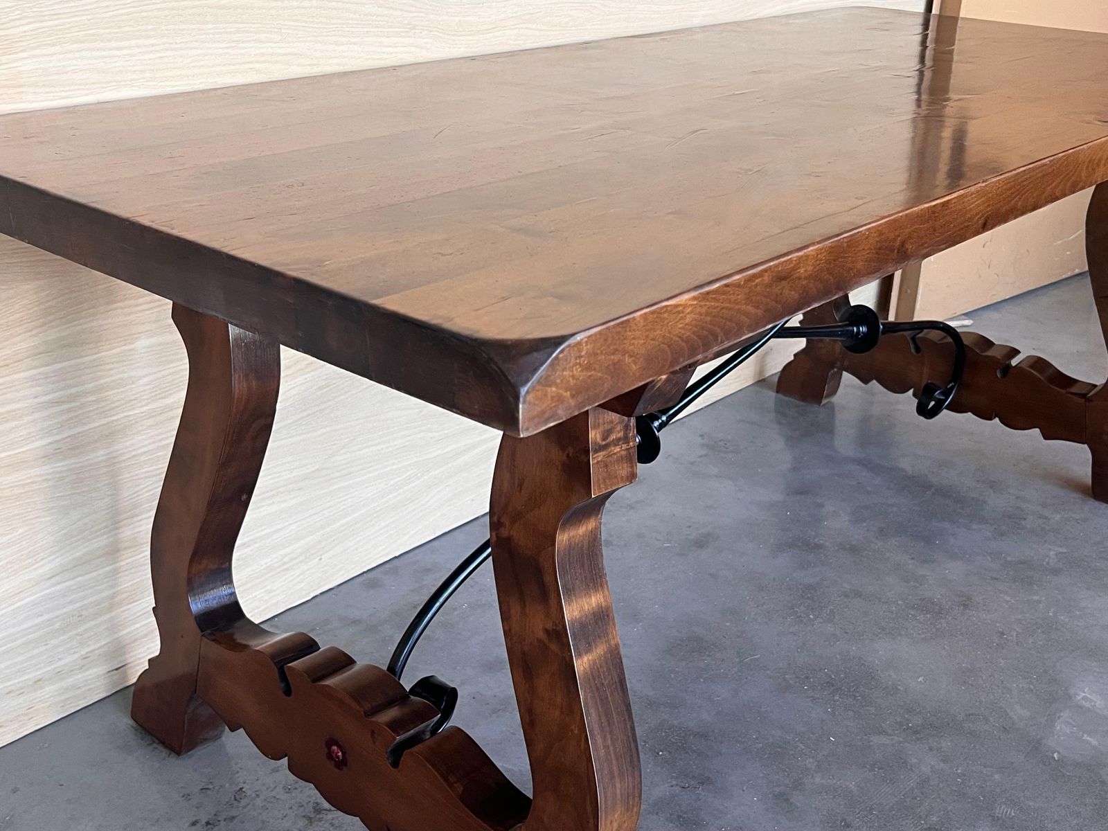 Table à manger ou console en noyer à pieds en lyre, Espagne, XIXe siècle photo 7783.0