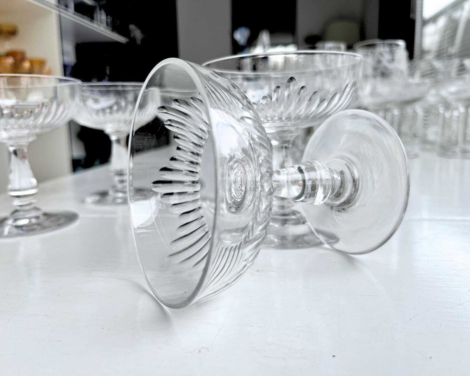 Baccarat Champagne Glasses | 5pcs | 1910 Franceet photo Woonaccessoires
