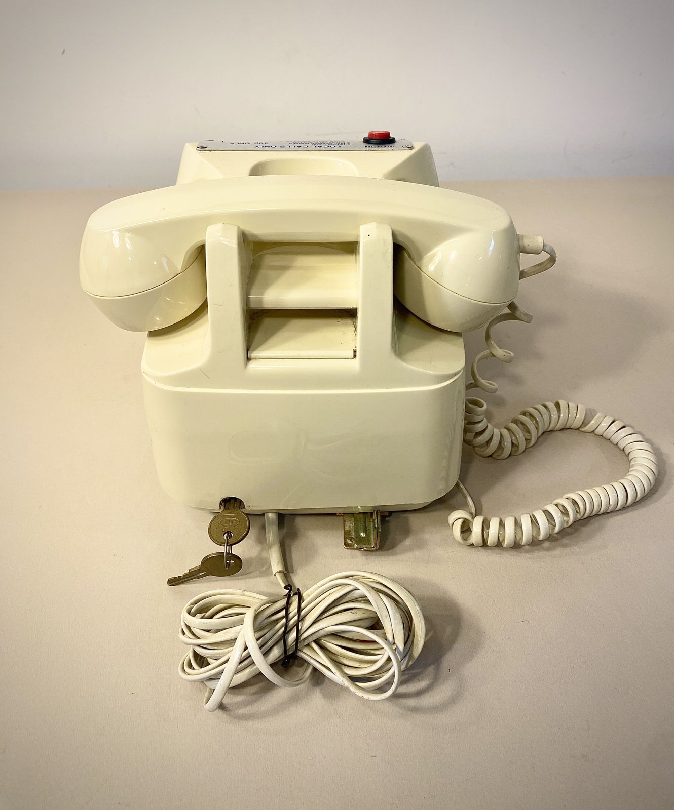 Vintage Hotel Lobby Payphone Coin Opperated Telephone 1980 photo buy