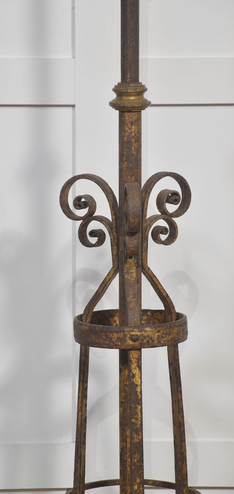 Pair Of Cast Iron Gas Light Candelabras photo vinterior