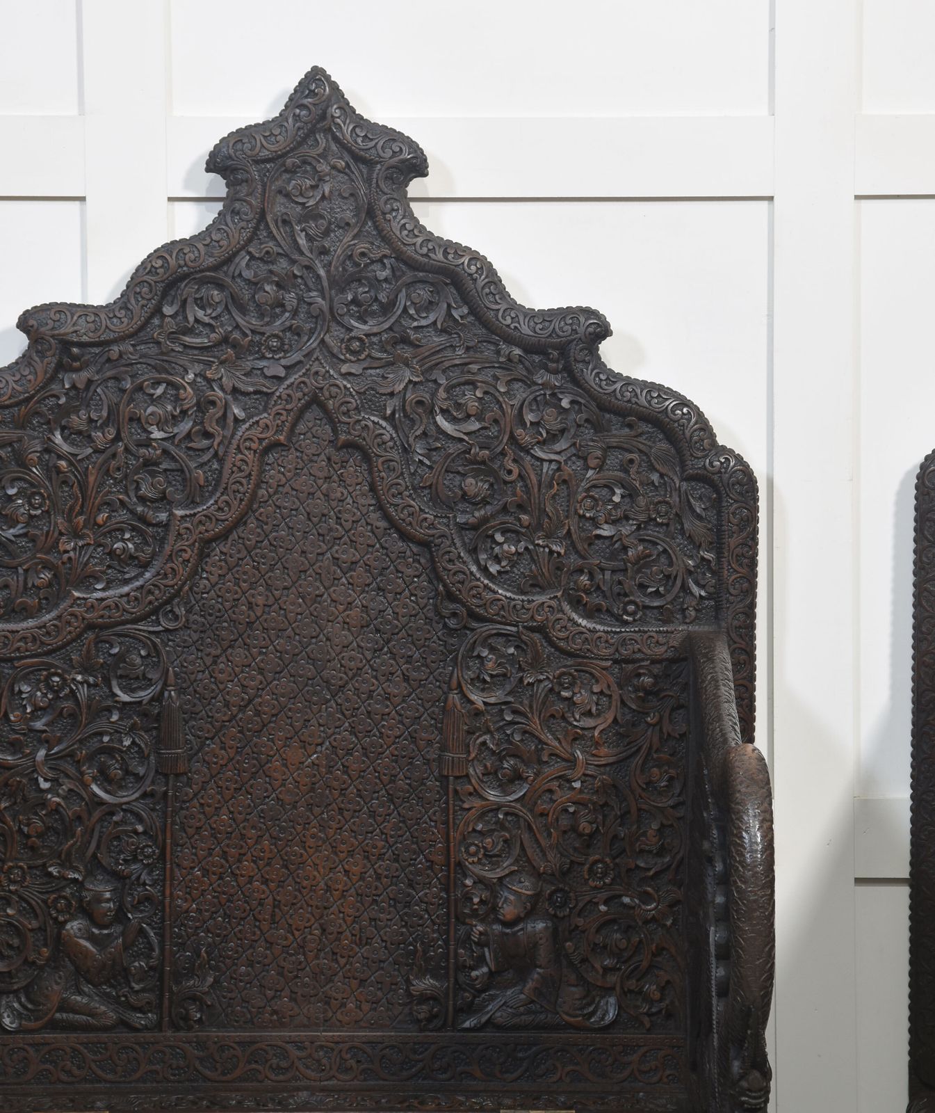 22194.0 Pair Of 19th Century Carved Ceremonial Armchairs photo