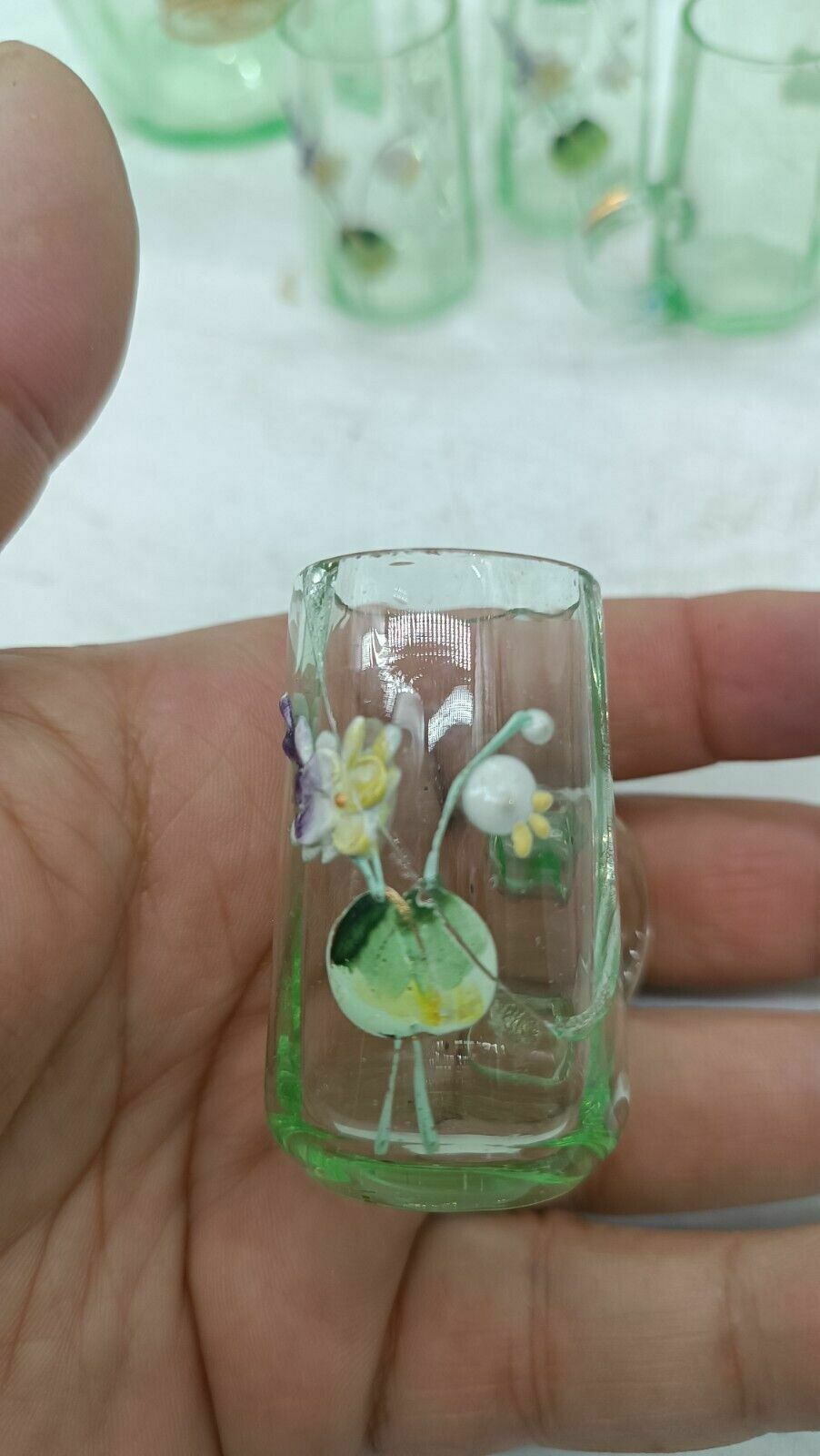 photo vinterior Antique Blown Glass Set Consisting Of A Bottle, 4 Glasses And Structure