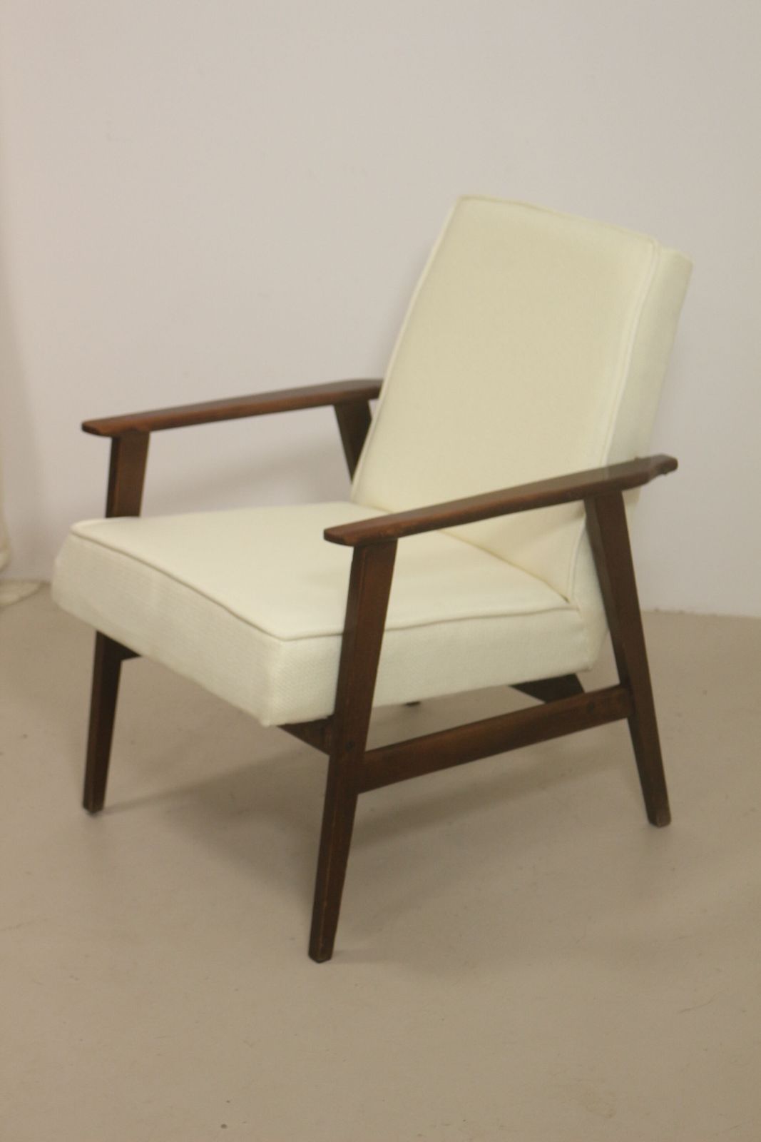 Henryk Lis 300 190 Armchair, 1970s. Ref. Sophia. photo furniture