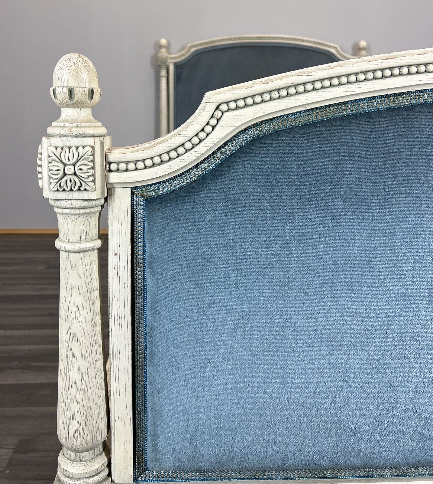 Bed Vintage French Style Upholstered Carved Single Frame Lot 4073 photo Furniture