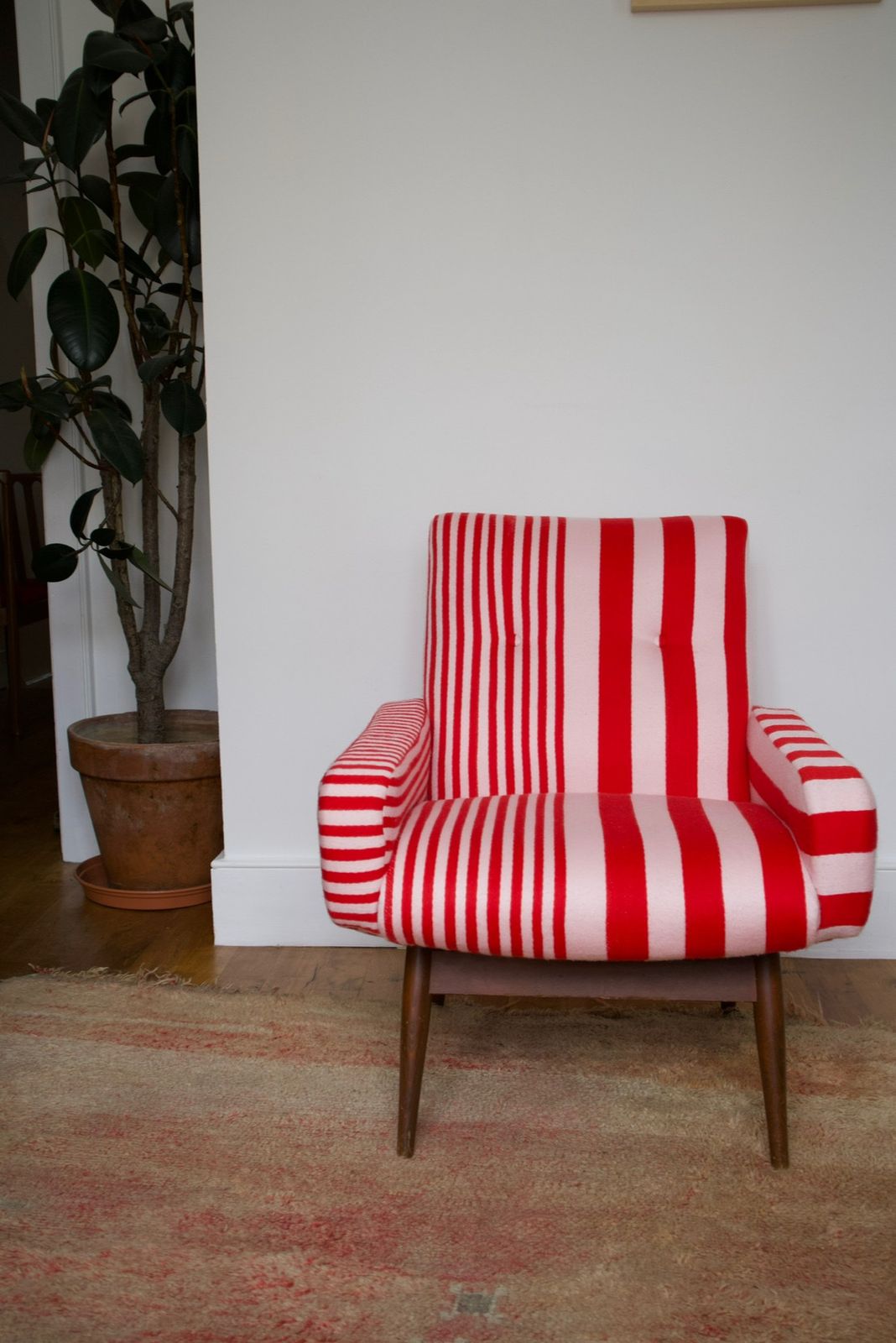 Parker Knoll Arm Chair With Handwoven Upholstery photo Furniture
