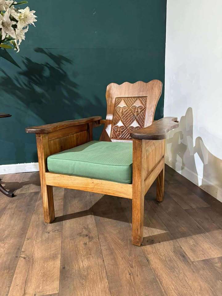 Adjustable Decorative Chair With Tribal Inspired Carvings photo 389.0