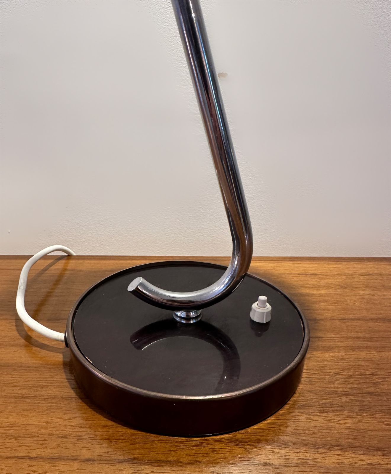 Original Mid Century Chrome And Brass Shop Fitting Lamp Courtney Pope, 1950 photo vinterior