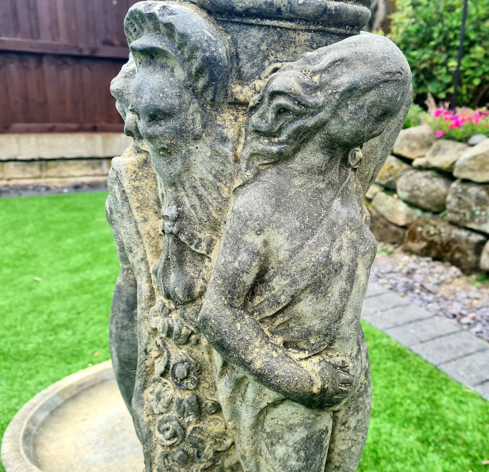 295.0 Superb Vintage 3 Graces Bird Bath English Country Stone 0181. photo