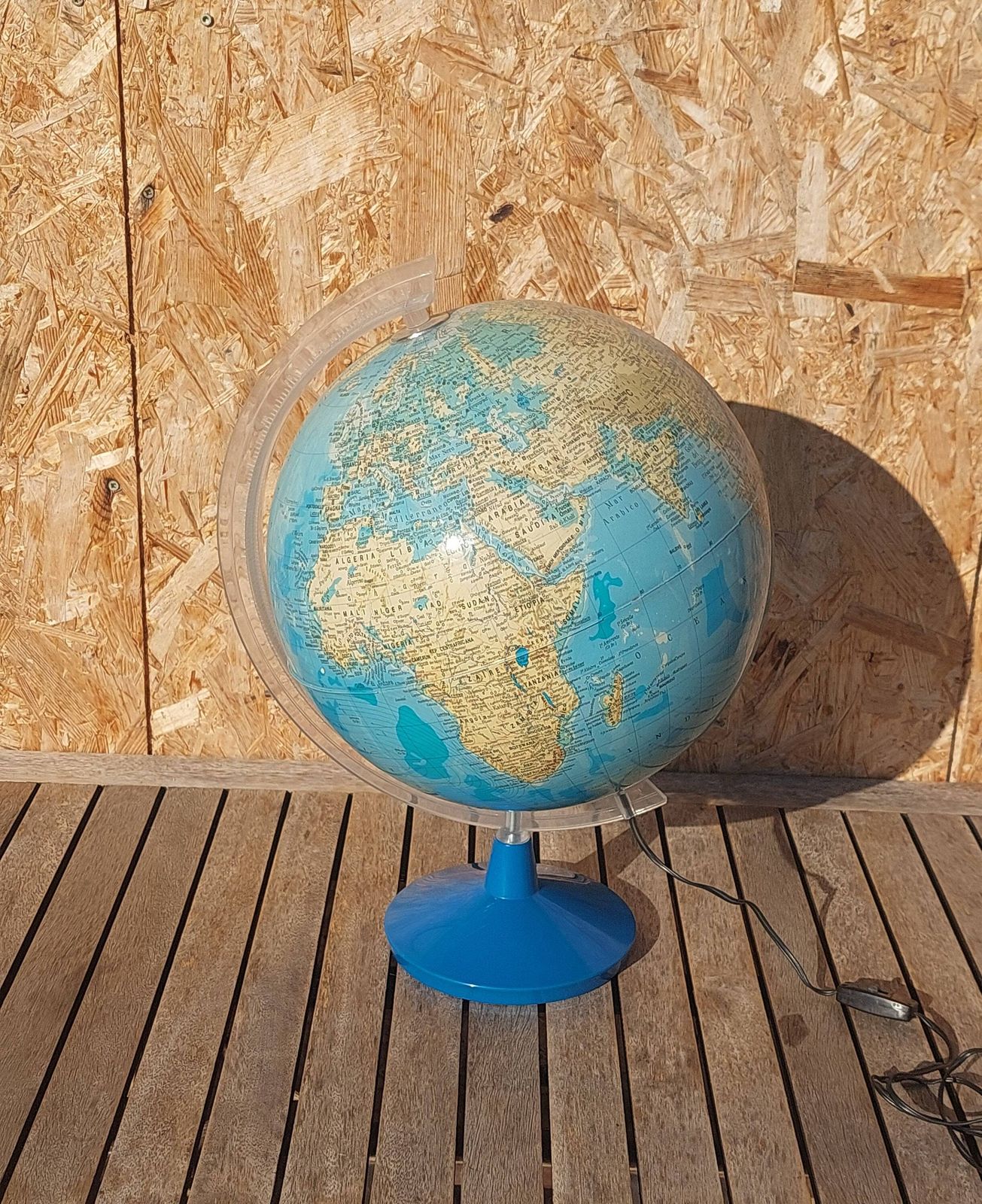 Vintage Globe /Vintage Globe Of The World Lamp/ Mid Century Globe / Vintage Table Lamp / Mid Century Globe Table Lamp /Italy / 1980's photo for sale
