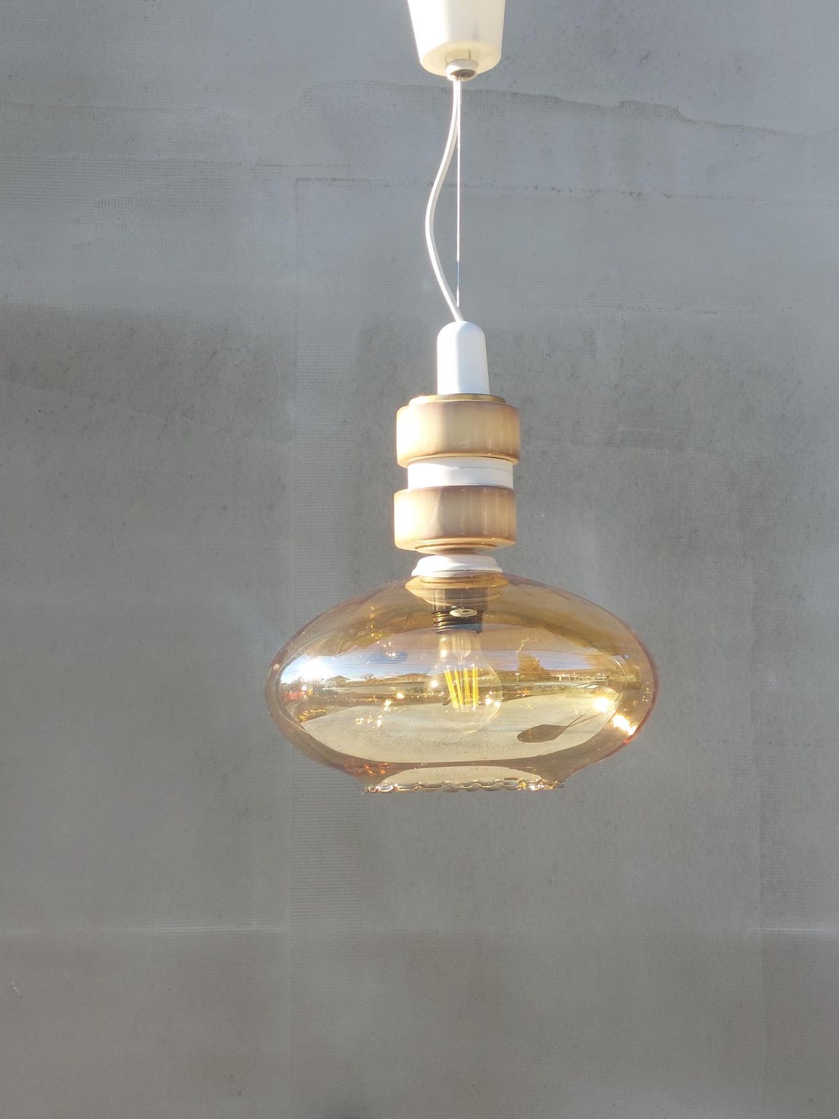 Retro Pendant Light / Retro Ceiling Light / Retro Lighting / Ufo Pendant Light / Space Age /Space Age Pendant Lamp / Mcm Pendant Light /70's photo vinterior