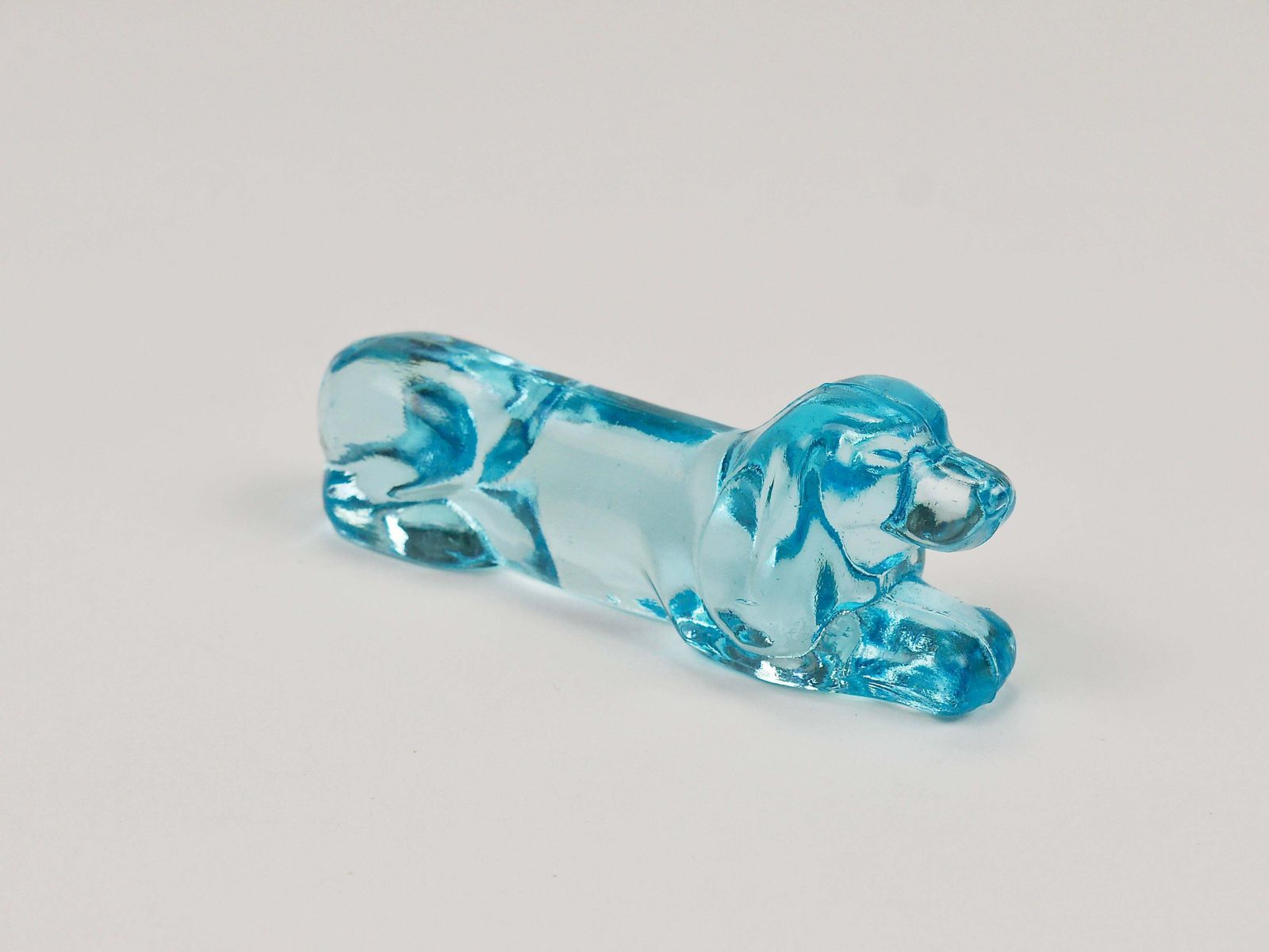 photo vinterior 6 French Art Deco Dachshund Basset Hound Knife Rests, Light Blue Glass, 1930s