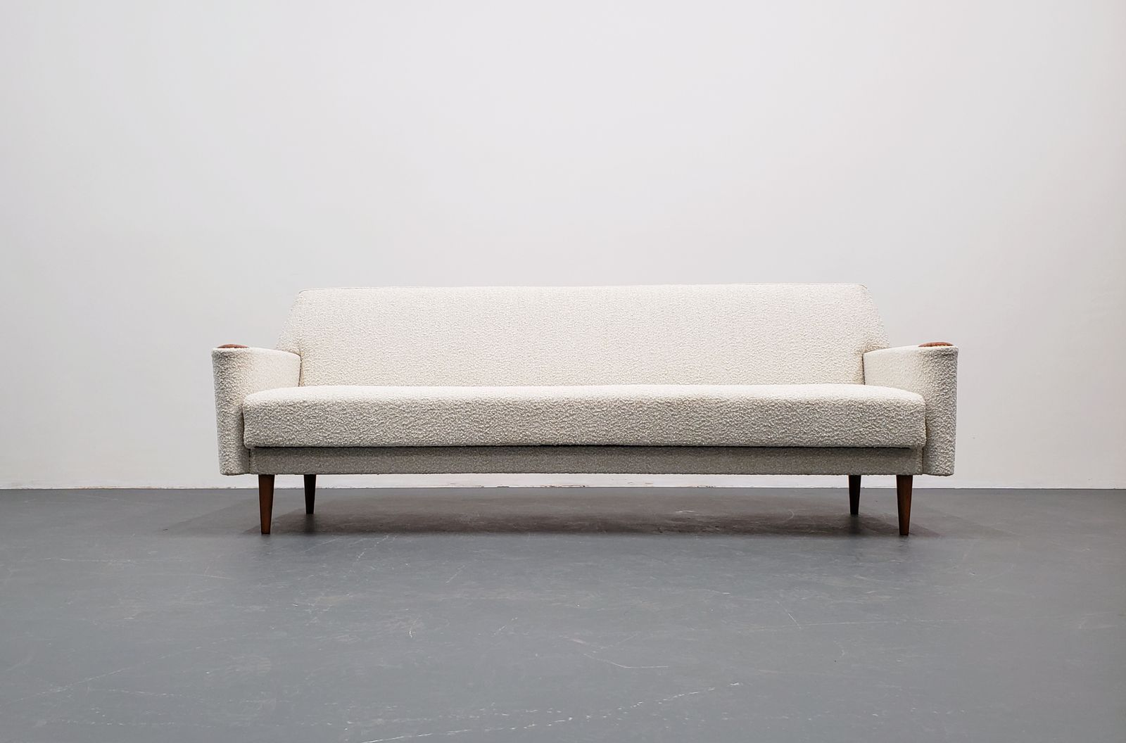 Mid Century Danish Sofa In Premium Ivory Boucle photo vinterior