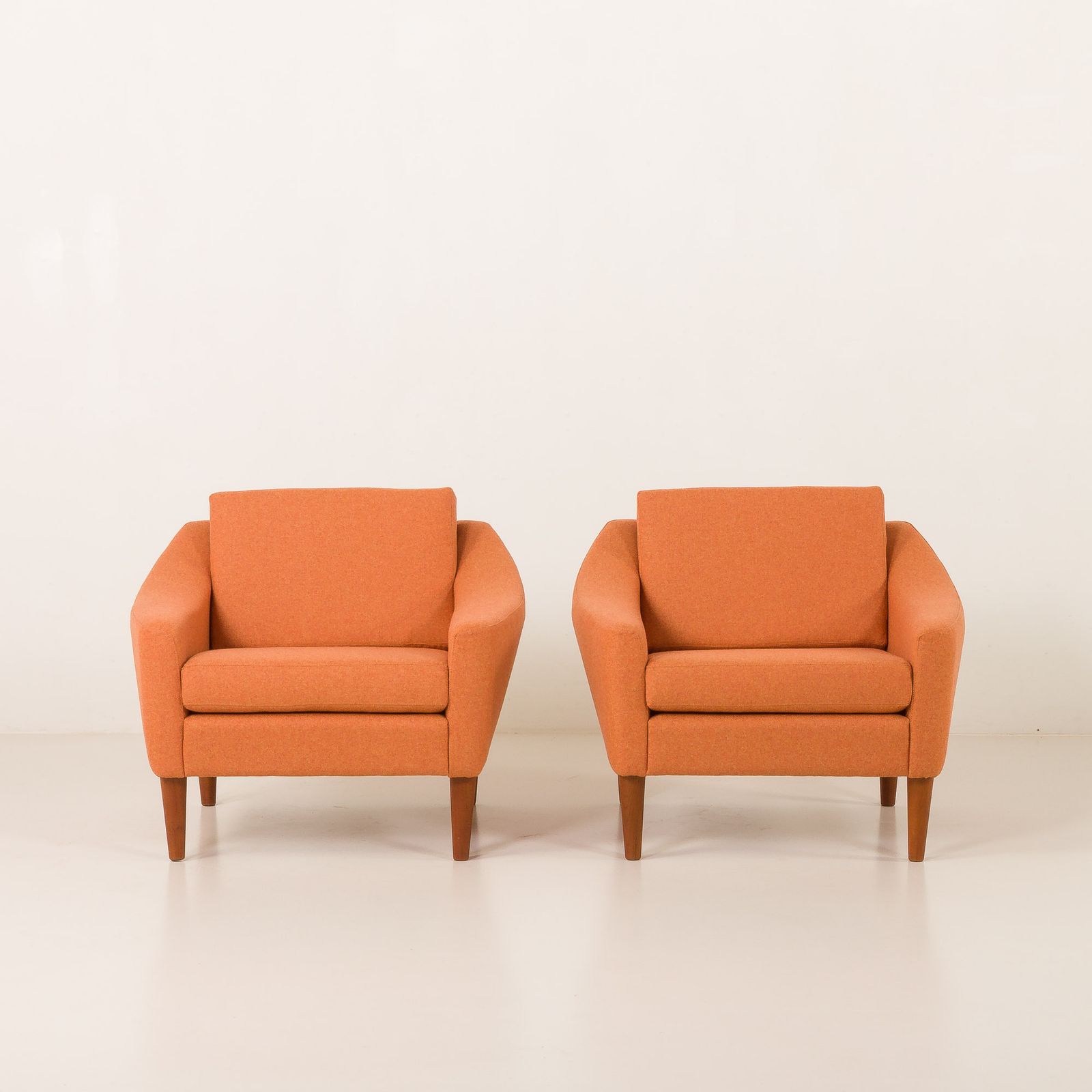 Dux Mid Century Lounge Chairs Attr. To Folke Ohlsson, Sweden 1960s photo vinterior