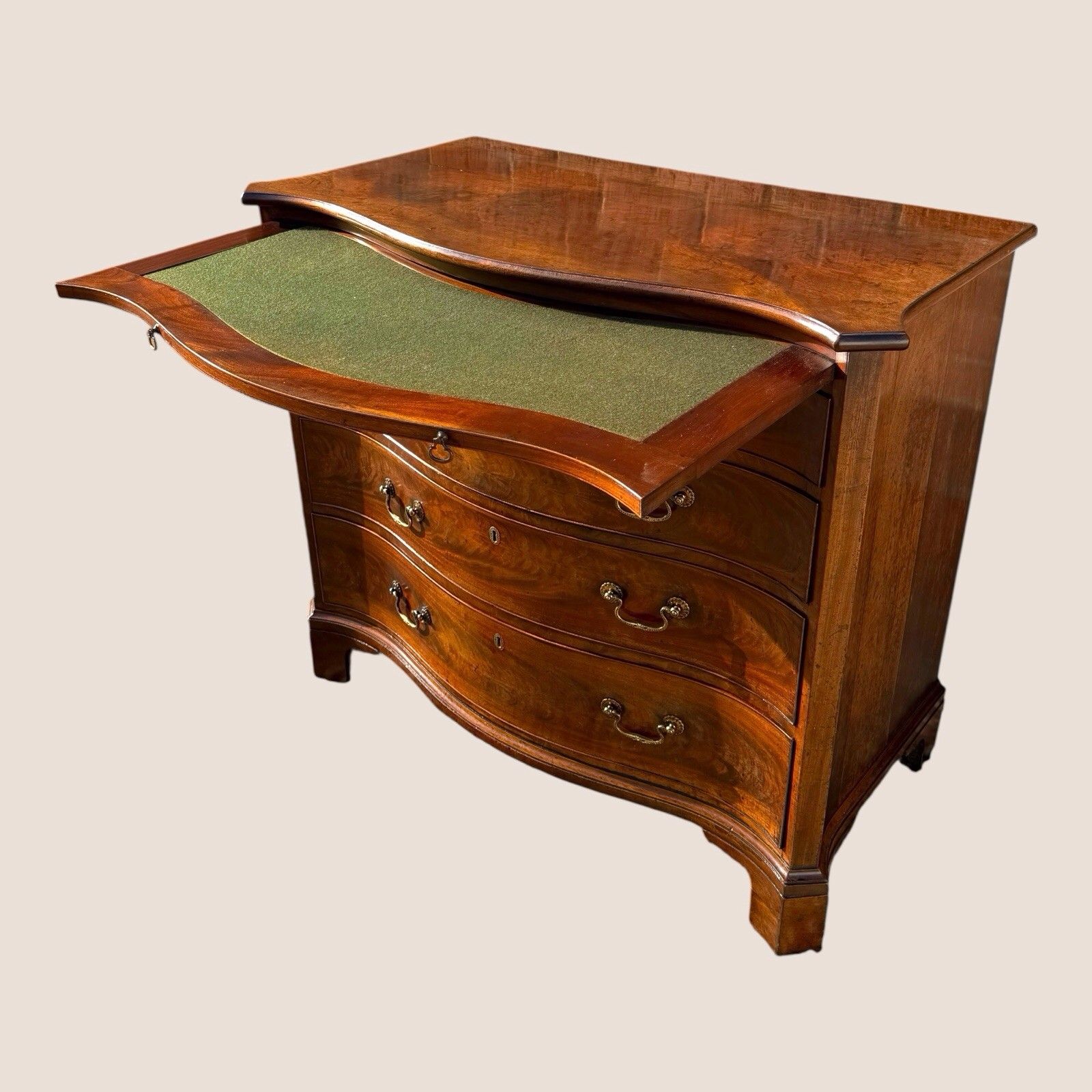 Antique Georgian 1760 Mahogany Serpentine Chest Of Drawers Writing Brush & Slide photo vinterior