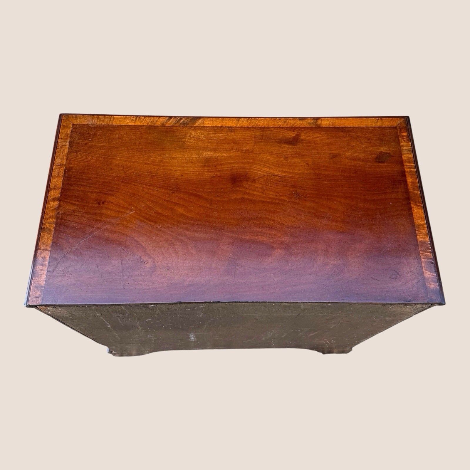 Small Antique Georgian Cuban Mahogany & Walnut Crossbanded Chest Of Drawers photo vinterior