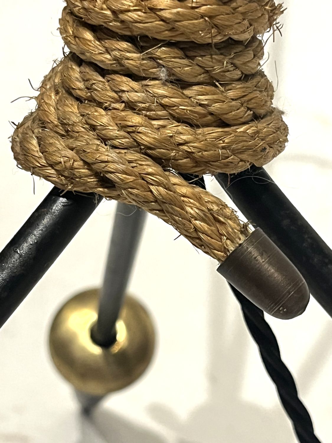 photo vintage Midcentury 3 Arm Swan Neck French Tripod Standard Floor Lamp Brass Glass Steel 1950s