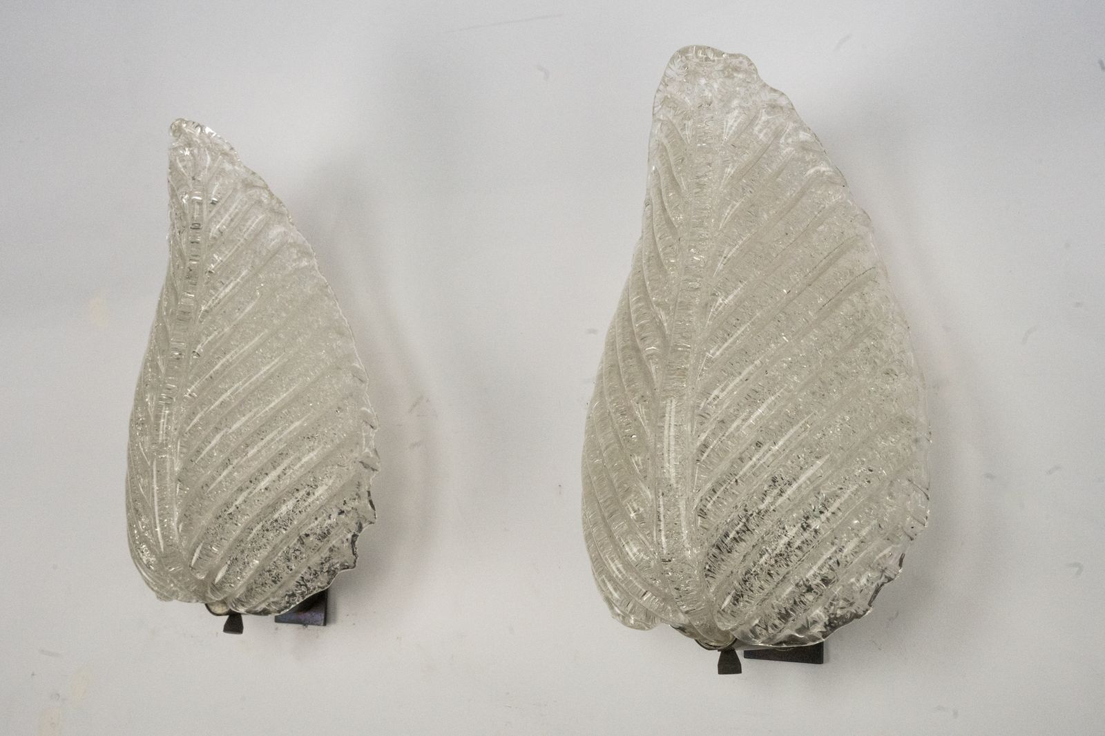Pair Of Wall Lamps By Ercole Barovier In Rugiadoso Murano Glass, Italy 1950s photo Lighting