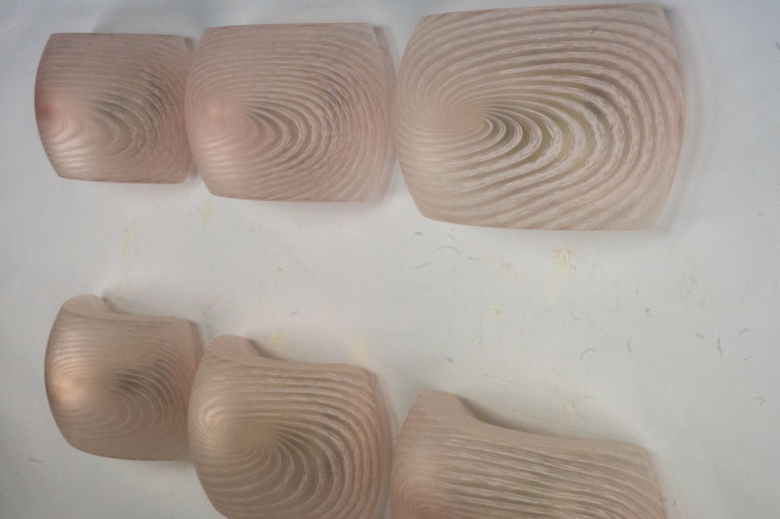 photo furniture Set Of Six Pink Murano Glass Sconces. Italy 1970s