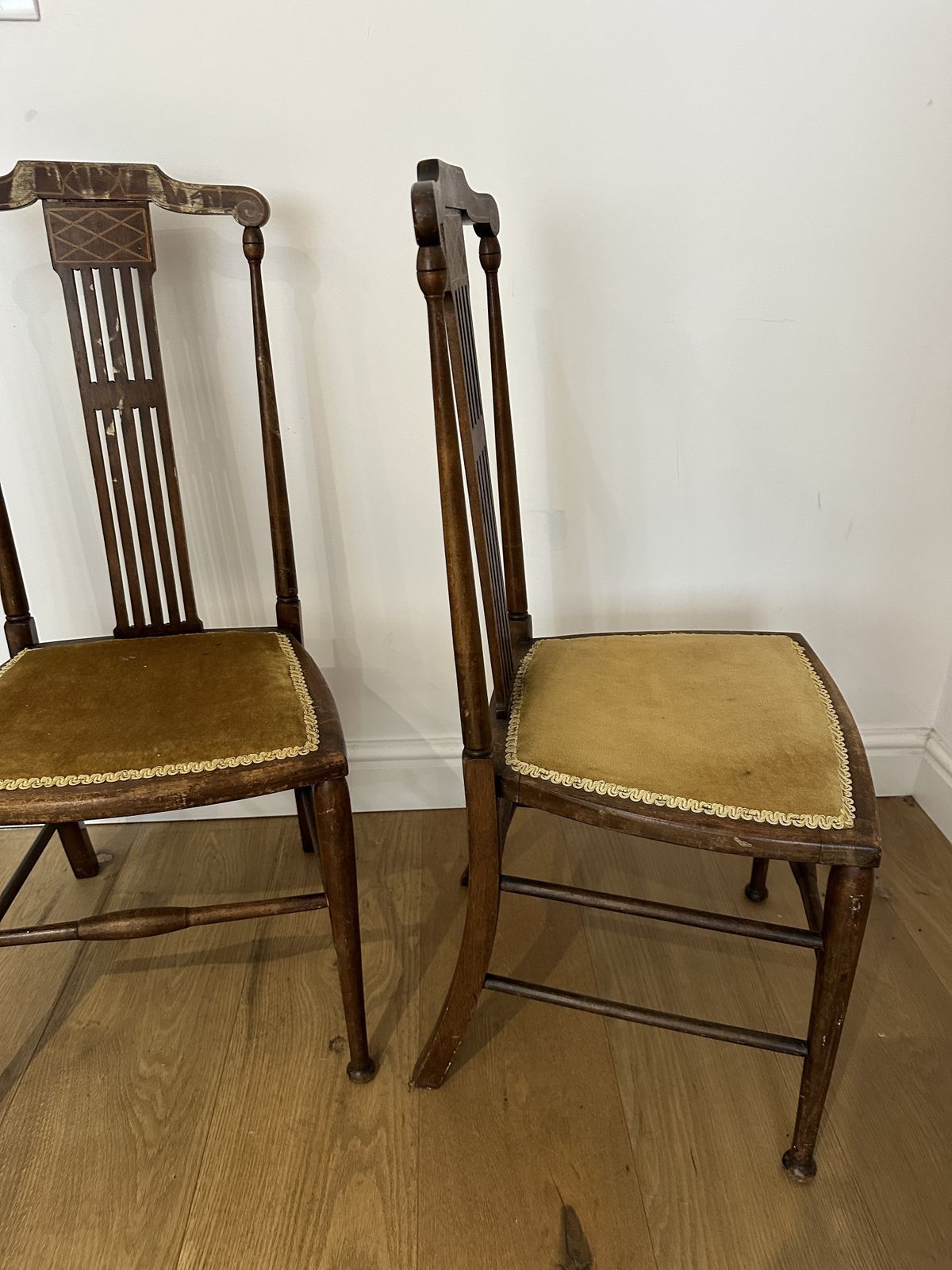 Edwardian Drop Leaf Occassional/Dining Table photo 100.0