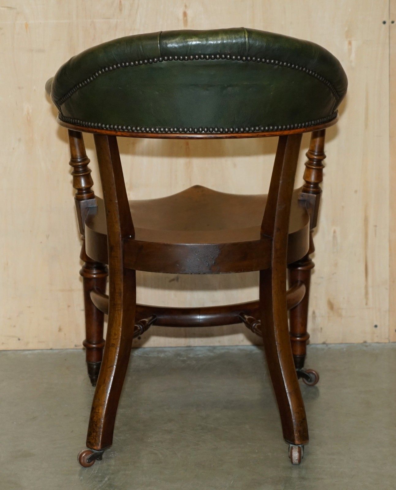 photo buy Scottish Antique Victorian 1880 Mahogany & Leather Chesterfield Captains Chair