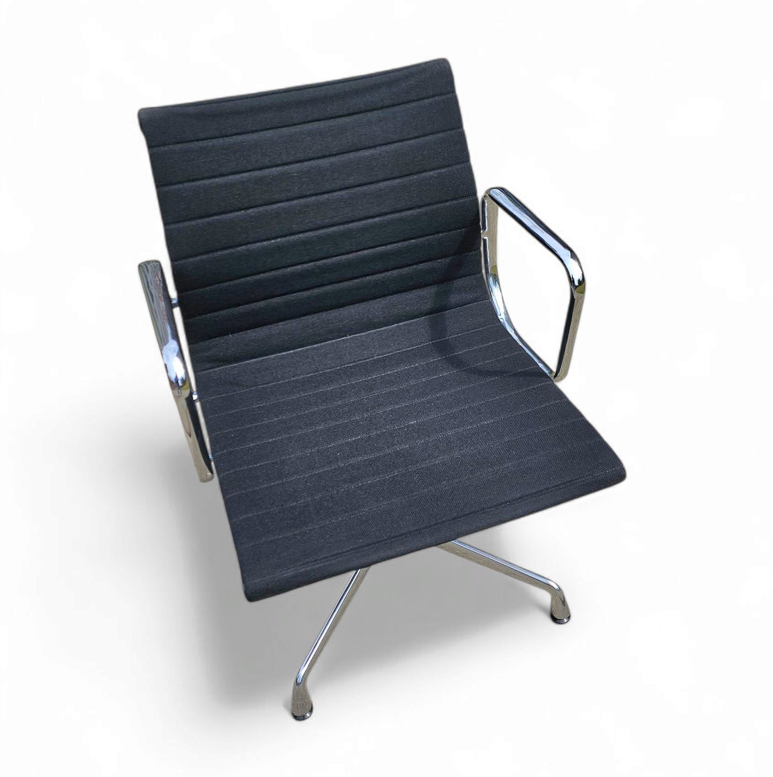 Ea 107 / 108 Alu  S / Eames / Vitra Office Chair / Black Hupsak Fabric / Chrome Frame photo Furniture