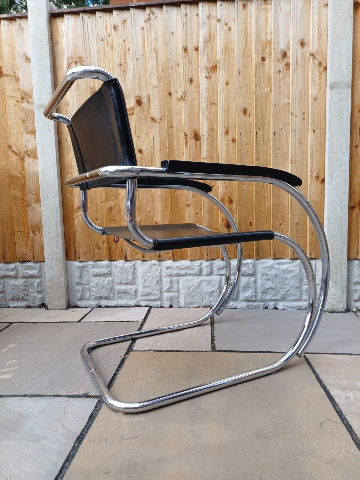 Mies Van Der Rohe Mr20 Armchair Leather Chrome  Armchair Black Leather Vintage photo buy