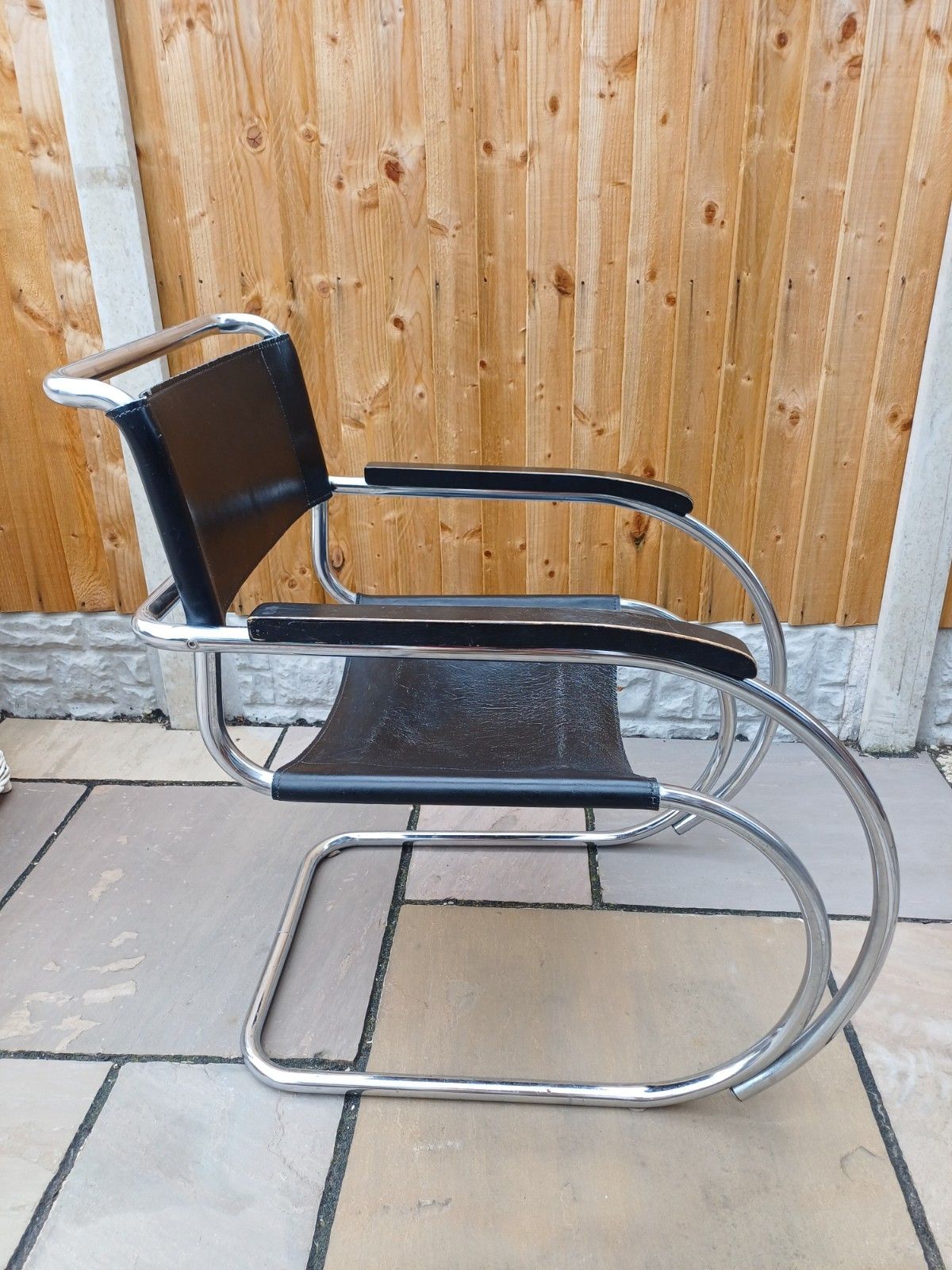 Mies Van Der Rohe Mr20 Armchair Leather Chrome  Armchair Black Leather Vintage photo for sale