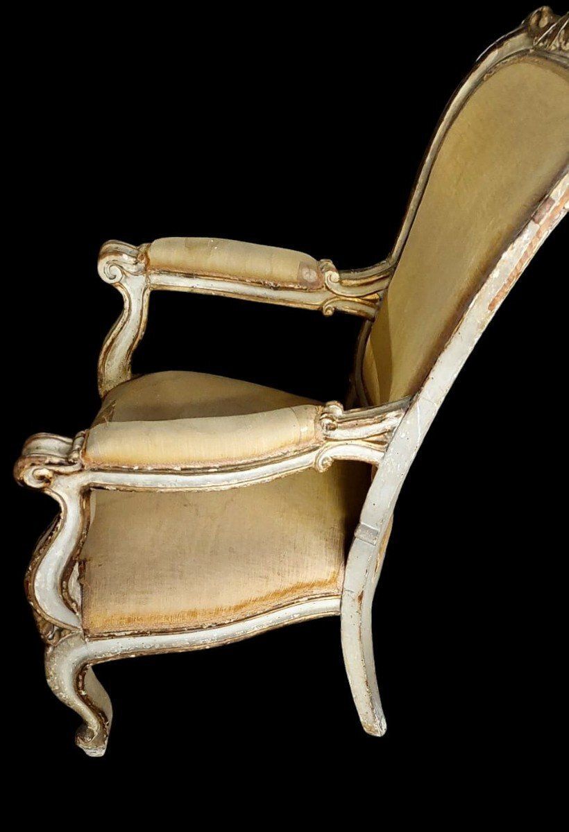 18th Century Antique Lacquered And Gilded Carved Wooden Armchair photo Furniture