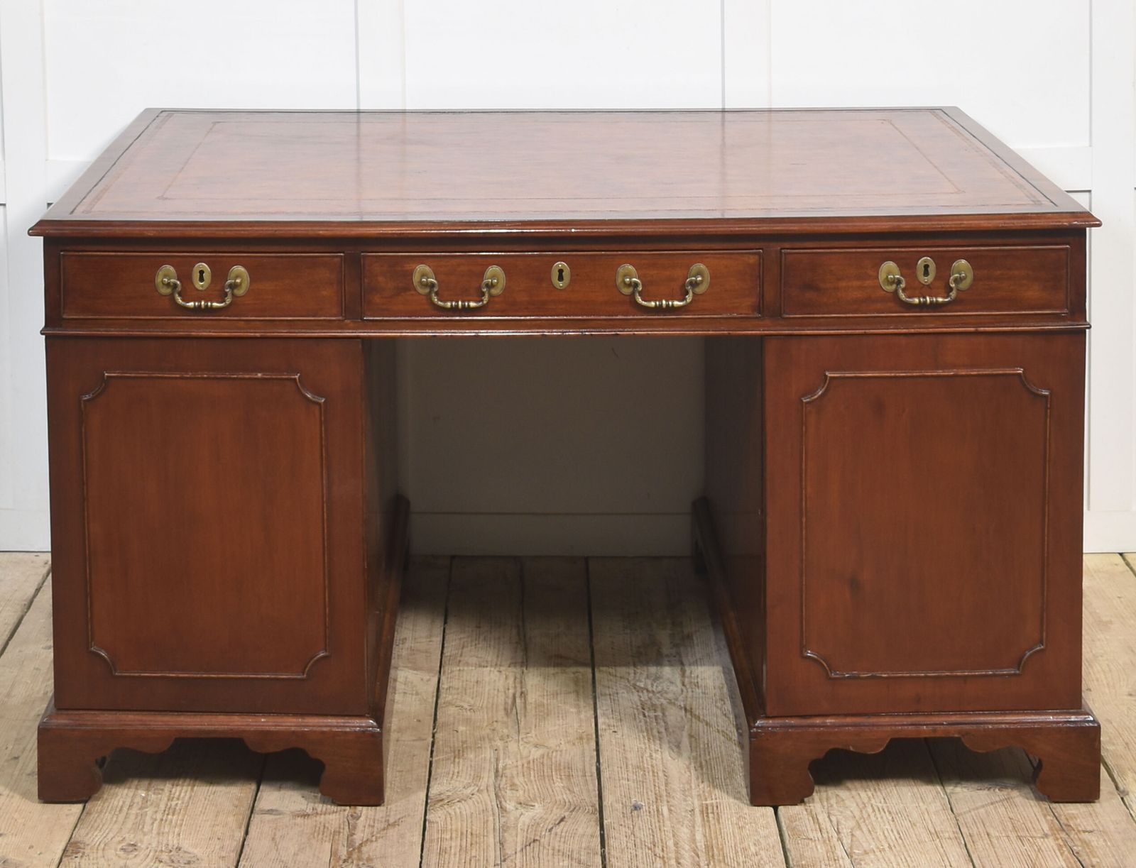 Mahogany Partners Desk photo Furniture