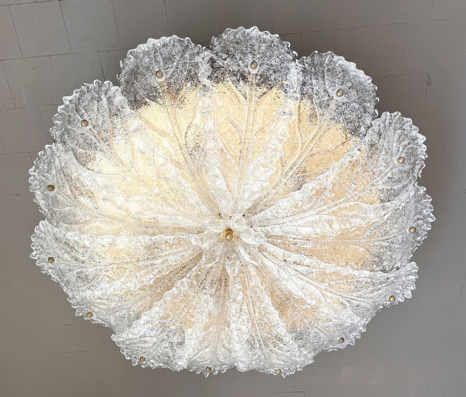 Italian Xl Midcentury Flush Mount Chandelier With Grit Murano Glass, 1970s photo vinterior