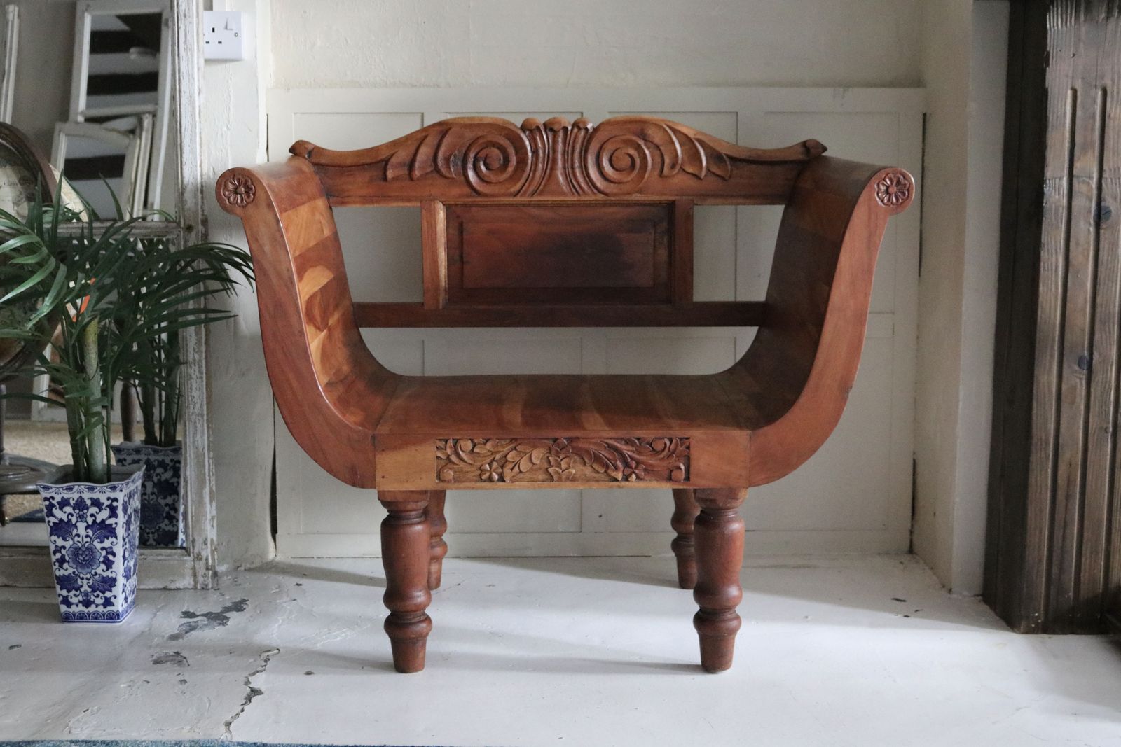 Large Eastern Carved Throne Armchair Hardwood photo 250.0