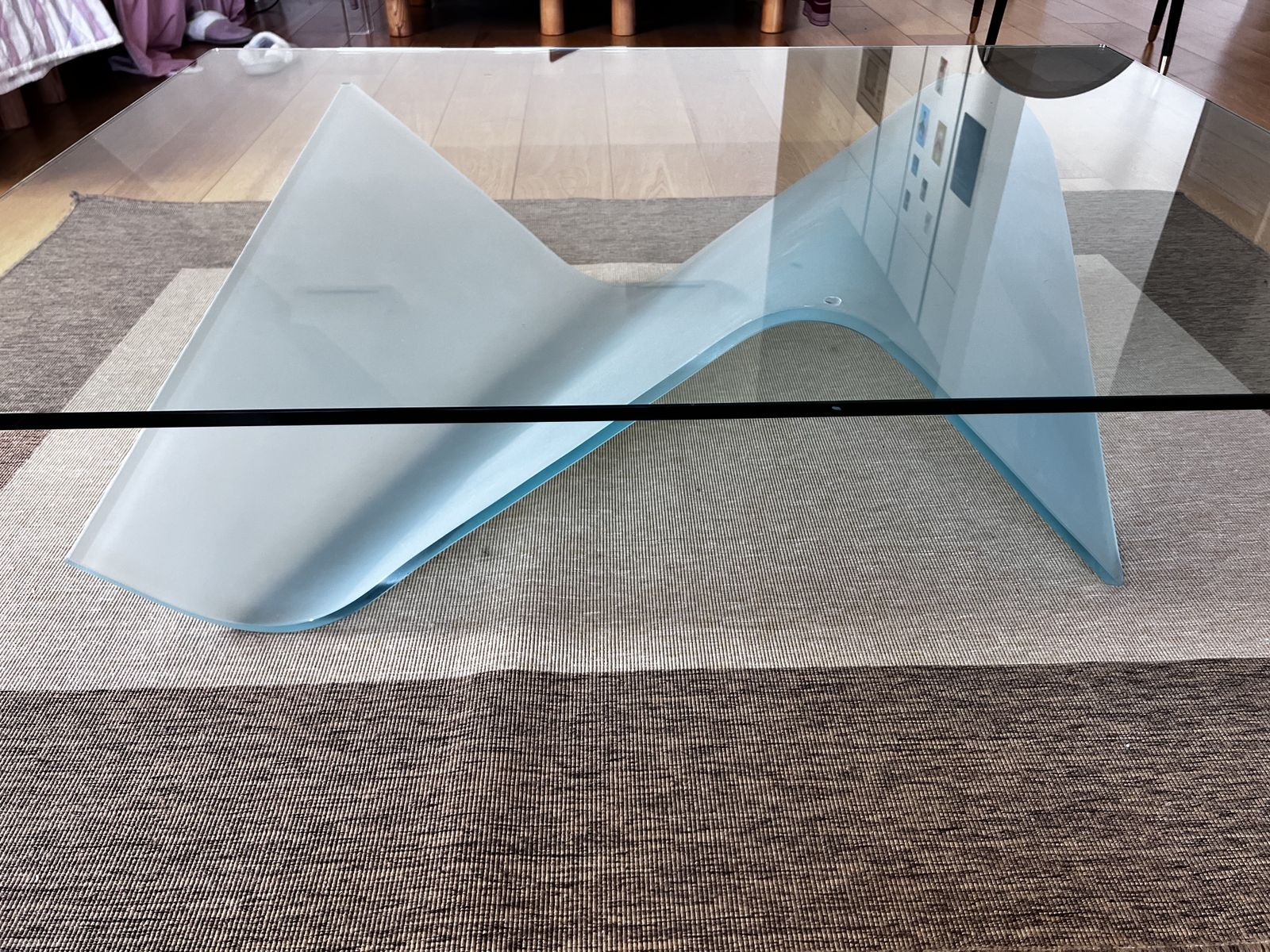 Sculptural Glass Coffee Table With Curved Frosted Base – Attributed To Roche Bobois photo Furniture
