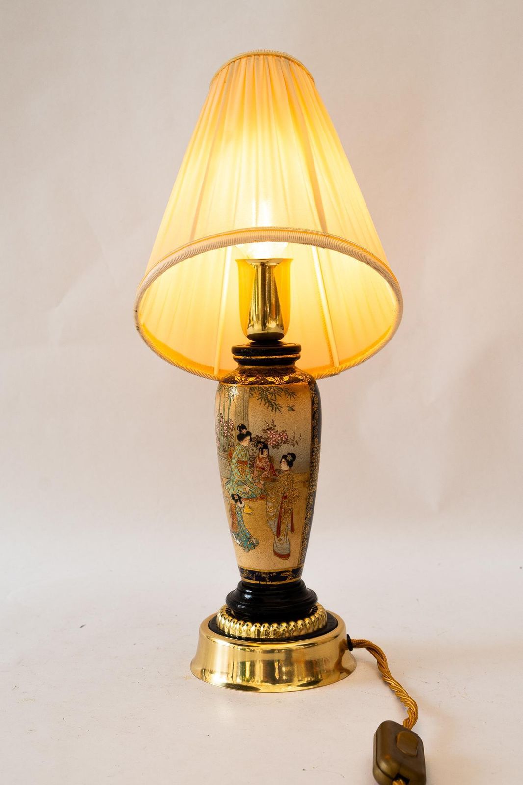 photo vintage Art Deco Ceramic Table Lamp With Fabric Shade Vienna Around 1920s
