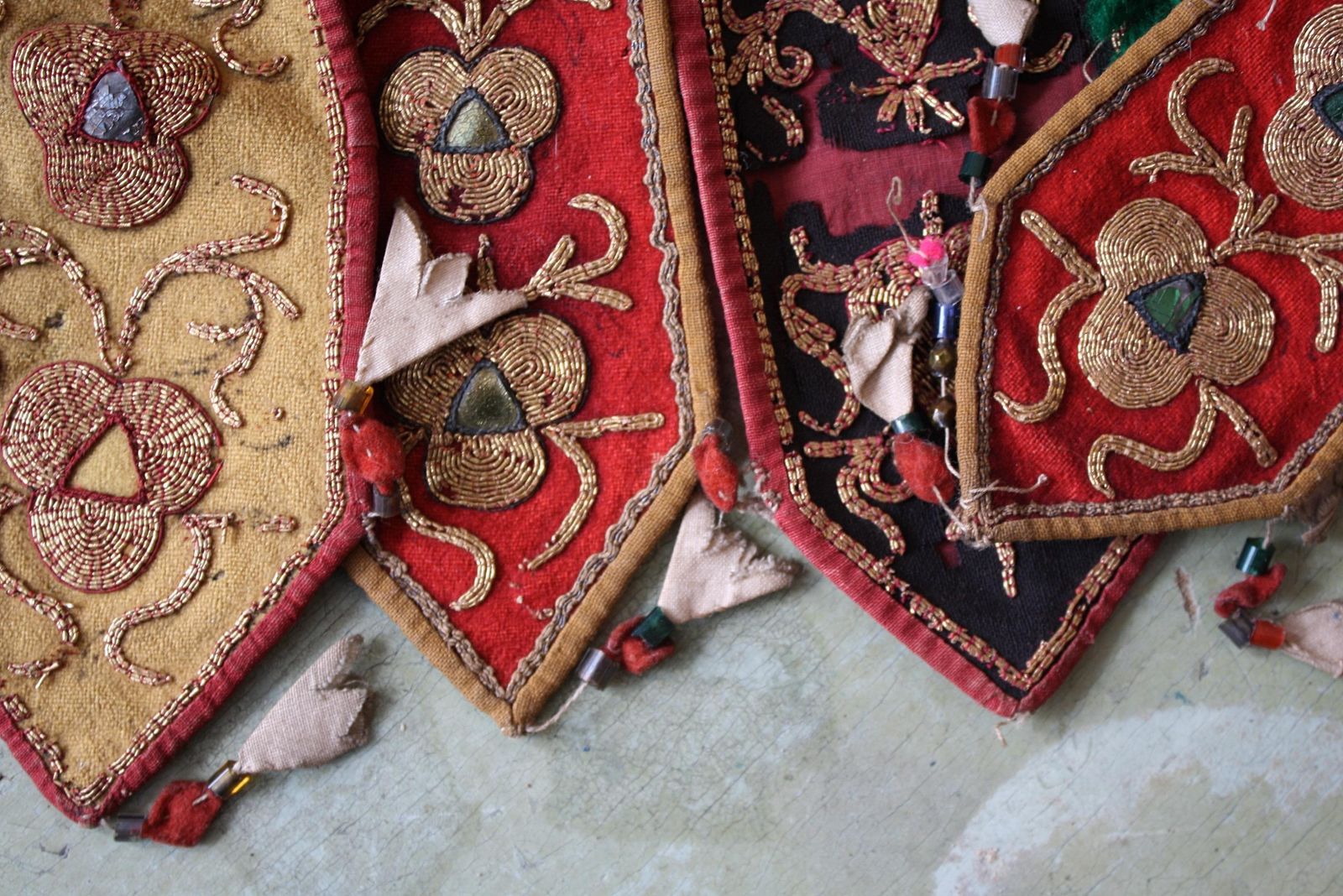 photo vintage Pair Of Early 20th C Afghan Bejewelled & Gold Thread Embroidered Door Pelmets