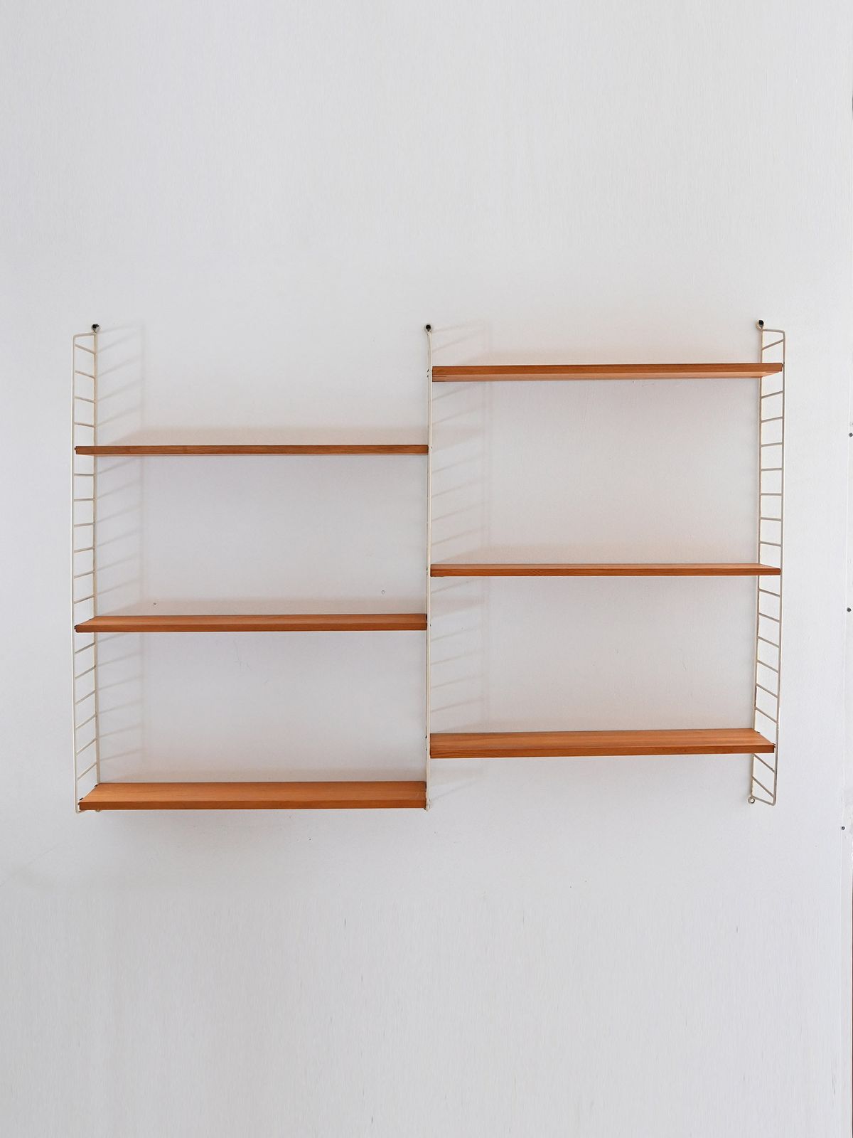 Scandinavisch Wandsysteem Uit De Jaren 1960 In Dennenhout photo furniture