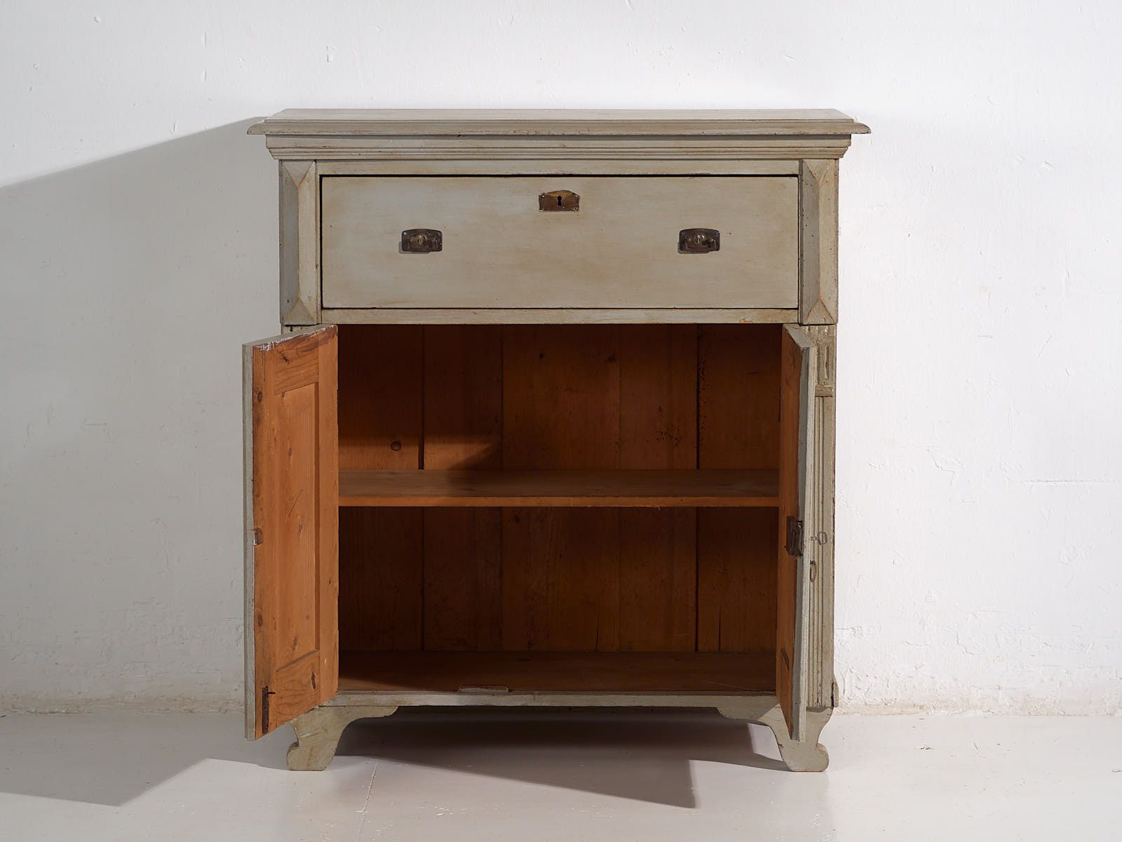 photo for sale French Provencal Antique Chest Of Drawers (C.1920) #27