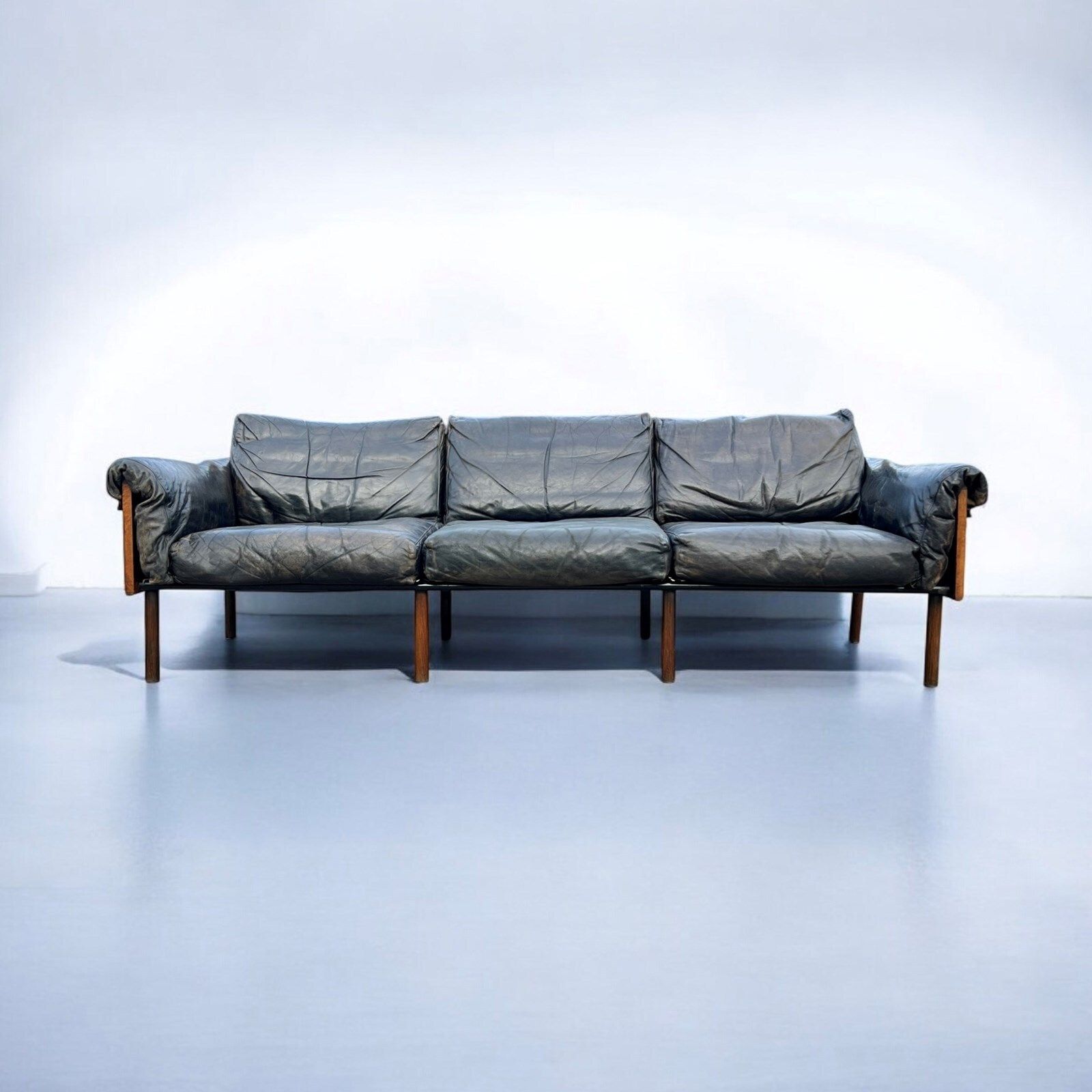 'Ateljee' Leather And Ash Sofa And Armchair By Yrjö Kukkapuro For Haimi Finland photo 4295.0