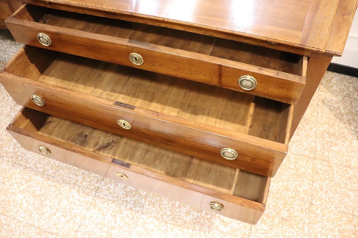 photo for sale Antique Chest Of Drawers In Walnut, 1700s