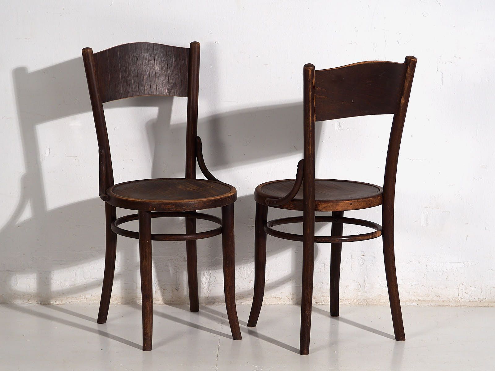 Thonet Mundus Antique Bentwood Chairs (C.1920). Set Of 4 Pieces #3 photo vinterior