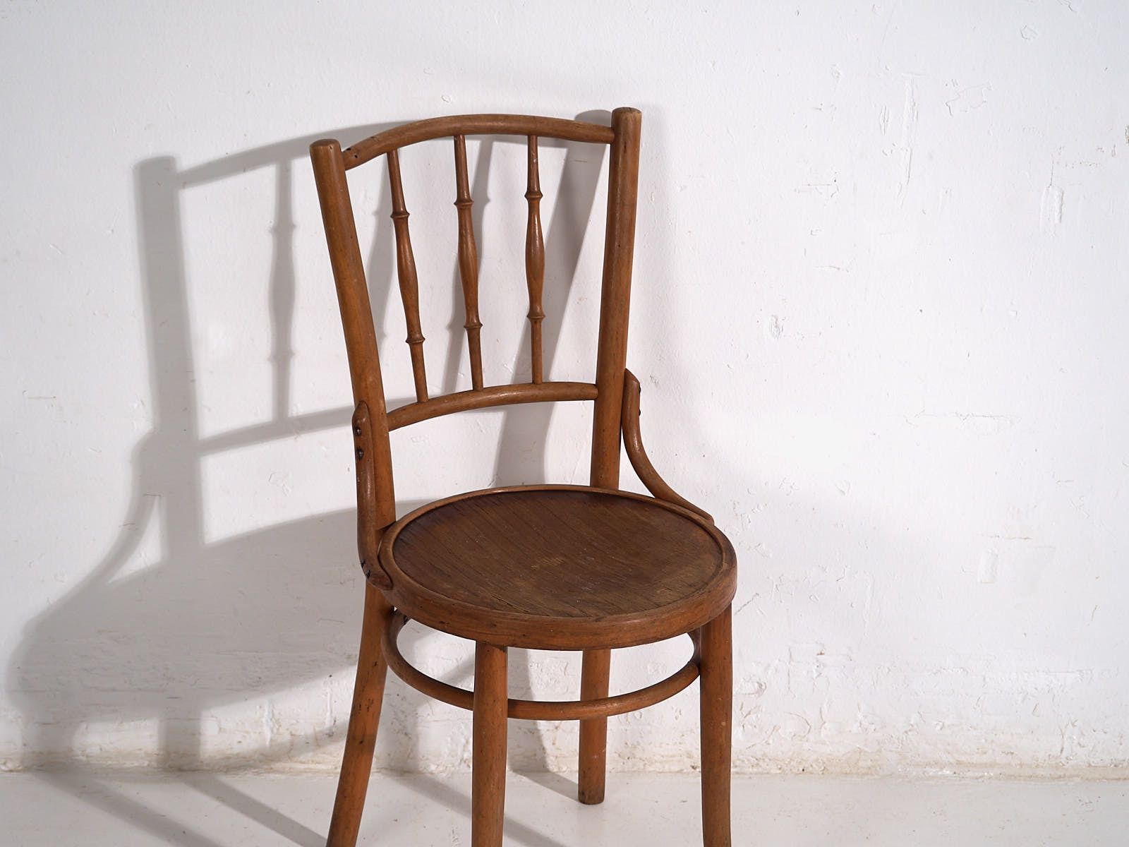 Antique Bentwood Dining Chairs (C.1920). Set Of 6 Pieces #2 photo vintage