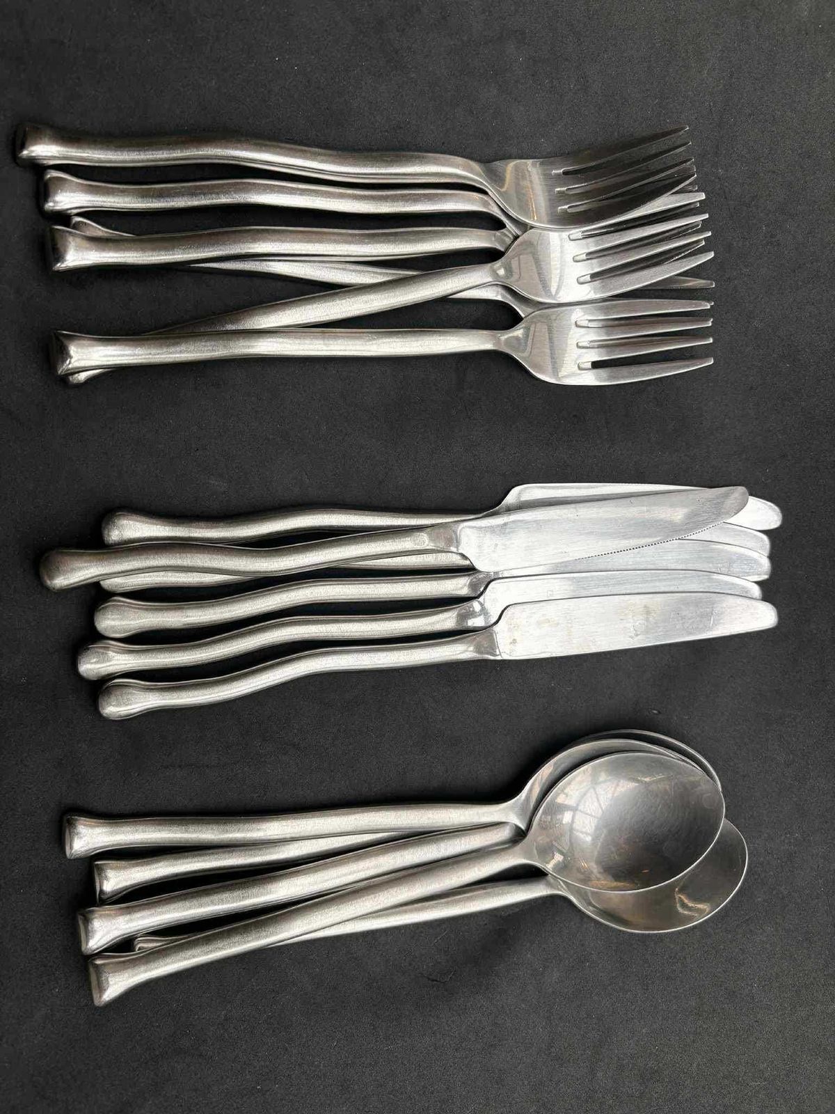 photo furniture Set Of 18 Flatware Twist Cutlery Swirl French Twisted Brutalist Western Decor Rustic Viking Medieval Style For 6 Couple Gift Wedding