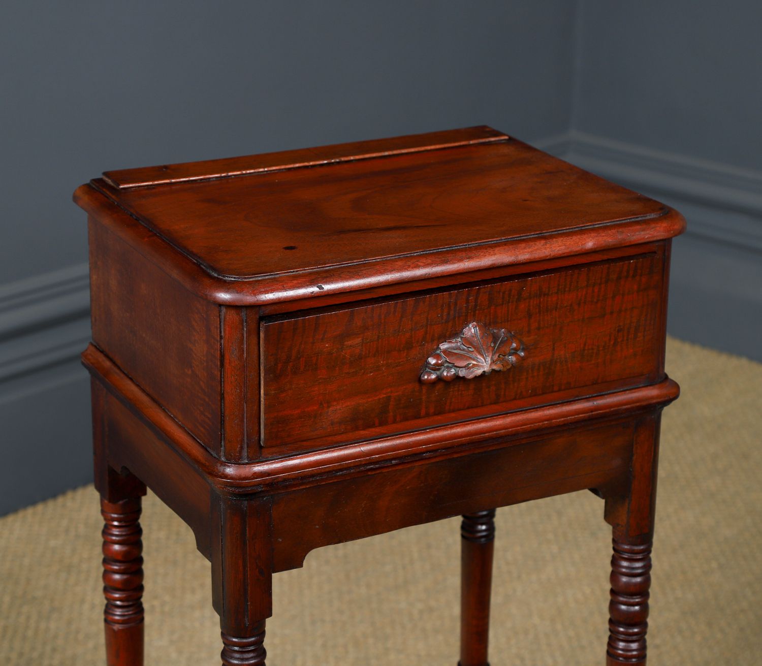 Small English Victorian Pair Of Mahogany Bedsides Tables / Nightstands / Chests / Cabinets (Circa 1840) photo Furniture