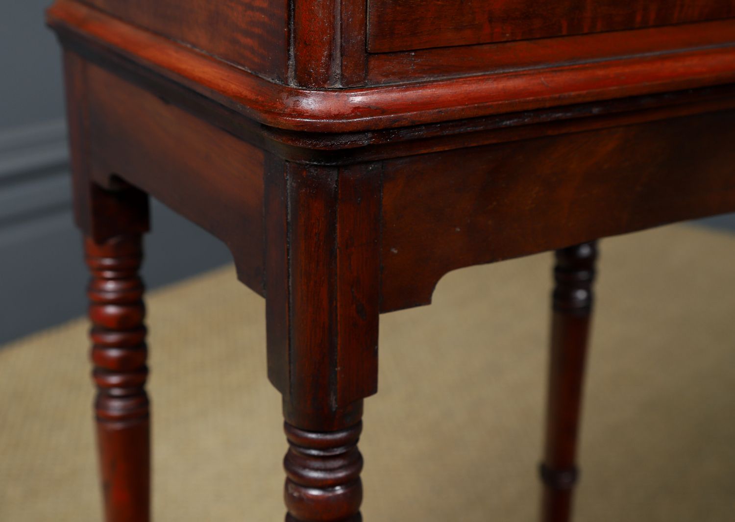 Small English Victorian Pair Of Mahogany Bedsides Tables / Nightstands / Chests / Cabinets (Circa 1840) photo buy