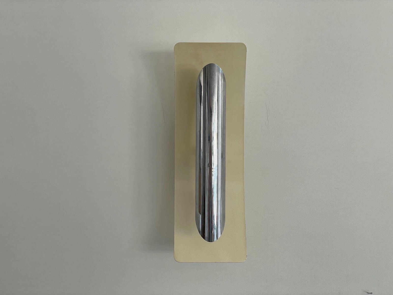 Enamaled Metal And Chrome Head Pair Of Wall Lamps By Reggiani, 1960s, Italy photo buy