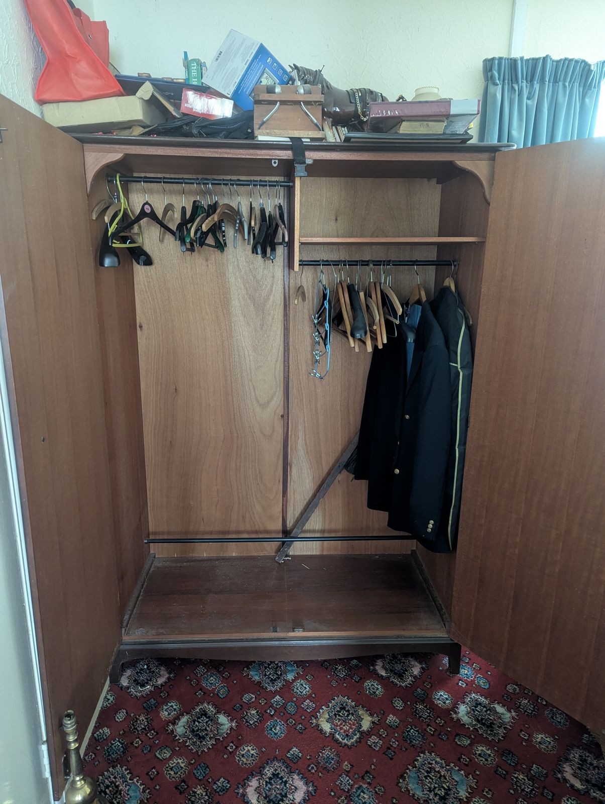Stag Double Wardrobe