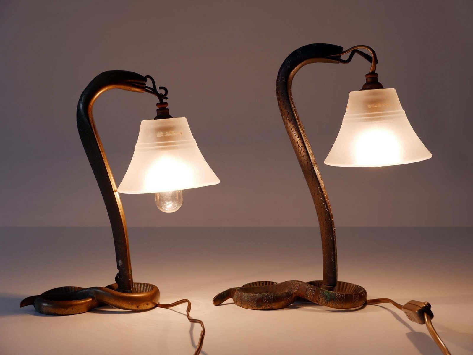 photo vinterior Set Of Two Decorative Art Nouveau Bronze Cobra Table Lamps 1910s