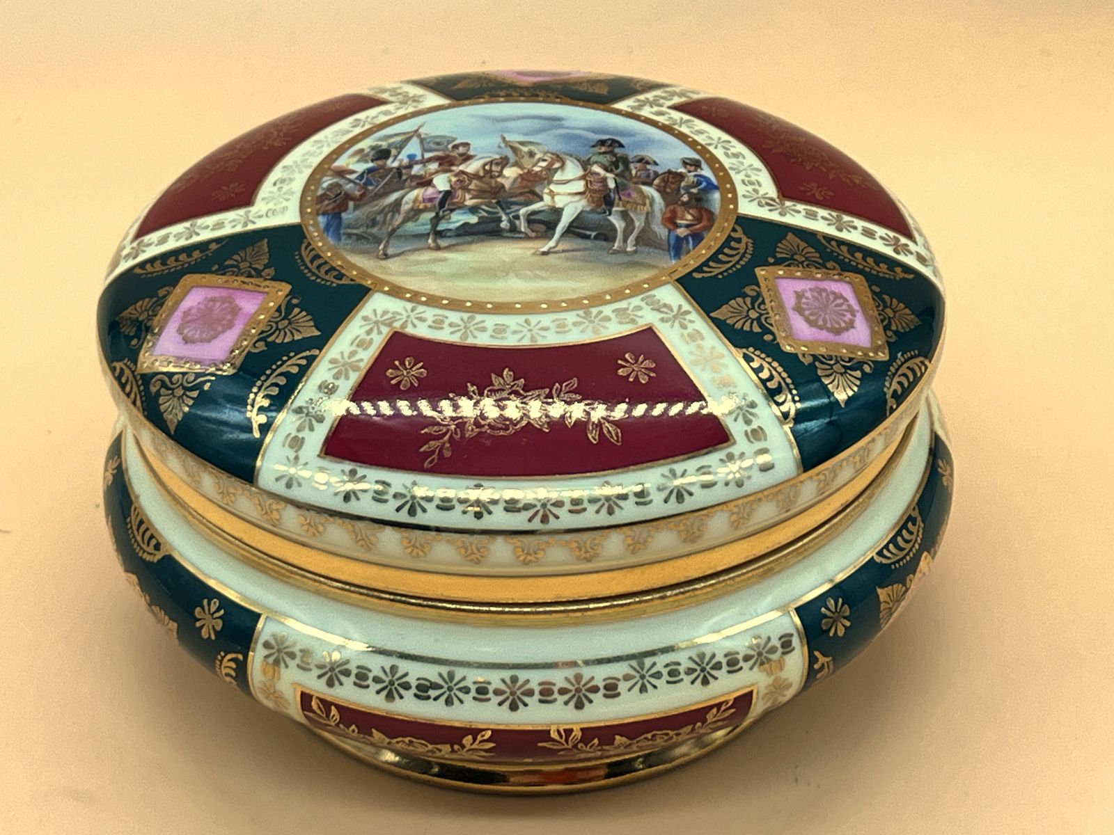 1930's Jwk Dec Karlsbad City, Czechoslovakia Old Vienna Style Large Trinket Box. photo Home Decor