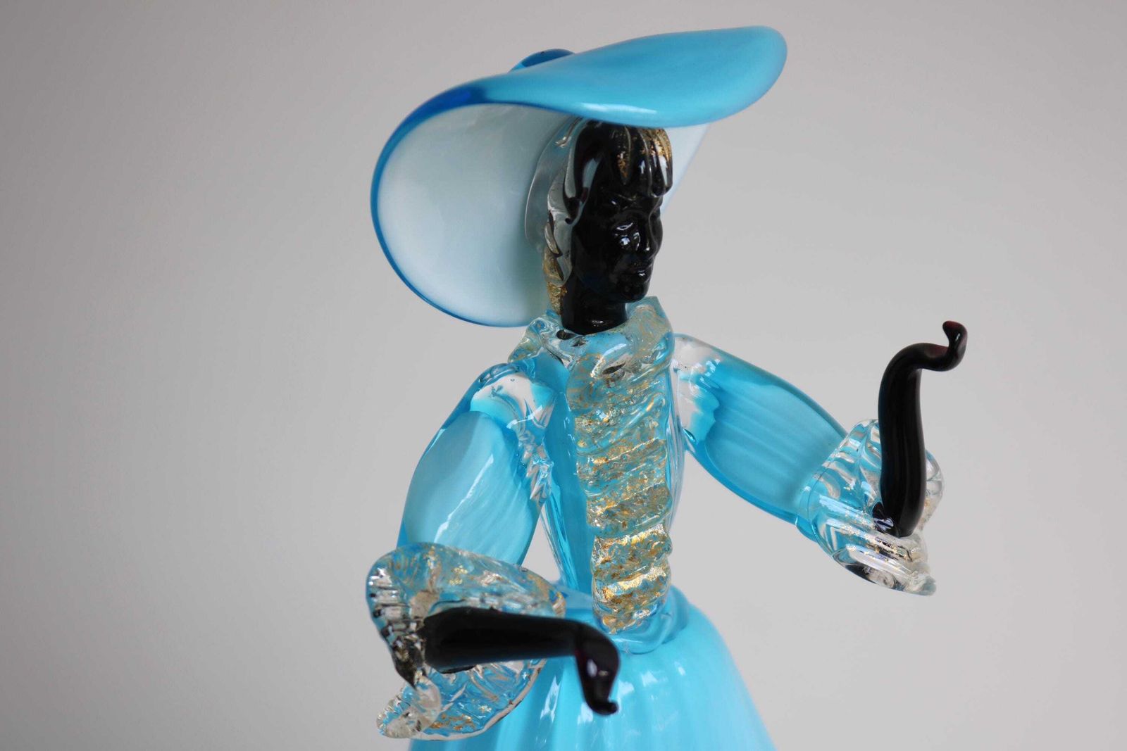 Murano Glazen Damefiguur – Blauw Goud Avonturien – Handgeblazen Italiaans Glas – 1955 20e Eeuw Toegeschreven Aan Franco Toffolo photo furniture